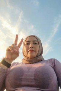 Pesona ‘Tante STW’ yang Bikin Banyak Pria Nggak Bisa Lupa 60f54a0fe4e86a3835450e9f08ab2db2